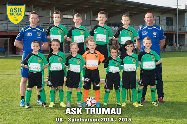 Mannschaft des ASK Trumau 1912 mit NILCARGO Sponsoring